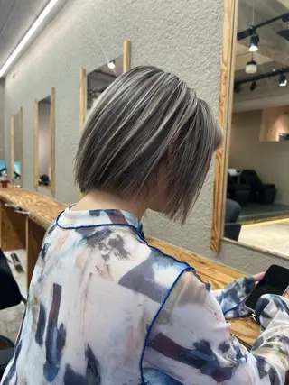 ショート カラー 💖梅田レイヤー💖 副店長Tsubasaのヘアスタイル