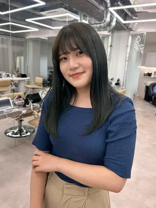 セミロング 👒透明感カラー yui👒のヘアスタイル