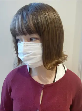 ショート ベージュ/インナー カラー🤍Rieのヘアスタイル