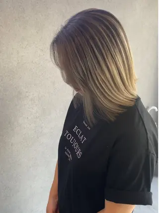 ミディアム ARCANA アルカナのヘアスタイル