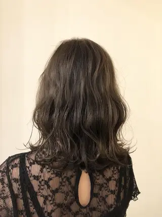 ミディアム 久保 敏之のヘアスタイル