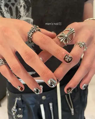 ネイル HENECY🎀 Rinのネイルデザイン