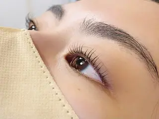 マツエク・マツパ Li'a eyelashsalon所属・Li'a【リア】 成瀬なぎ子のマツエク・マツパデザイン