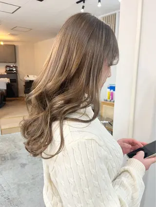 ロング カラー yunica所属・yunica manaeのヘアスタイル