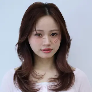 セミロング かさい しゅりのヘアスタイル