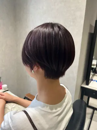 ショート 透明感カラー💙 束感マツエク🪼海月のヘアスタイル