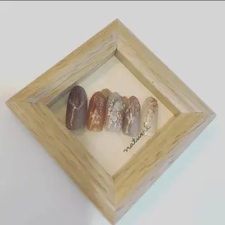 ネイル 河野 弥月のネイルデザイン