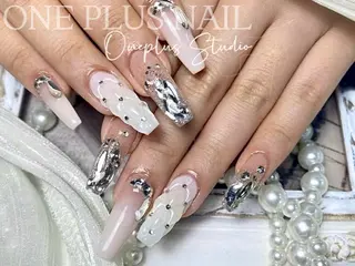 ネイル One plus StudioNailのネイルデザイン