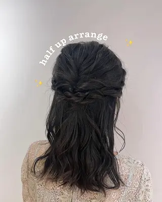 ミディアム ヘアアレンジ サイトウ アカネのヘアスタイル