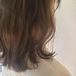 ミディアム 🇰🇷透明感×ハイ トーン🌟tomoのヘアスタイル