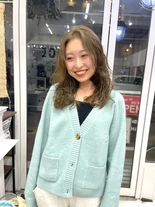 セミロング カラー じゅんな VENICE/船橋駅のヘアスタイル