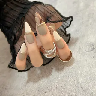 ネイル Ray. ／綺麗目ニュアンスのネイルデザイン