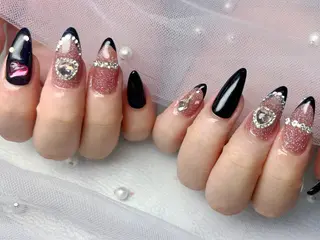 ネイル Queennail 北堀江Yumiのネイルデザイン