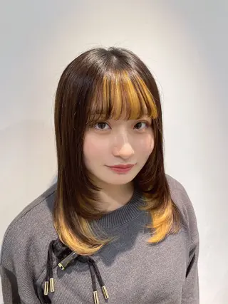 カラー Riku 艶カラーのヘアスタイル