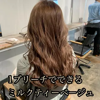 セミロング カラー ✨艶ブリーチカラー ✨四ノ宮裕己のヘアスタイル