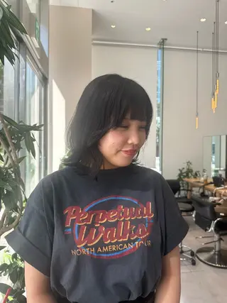 ミディアム カラー ミオ💎透ける暗髪/ ブリーチなしWカラーのヘアスタイル