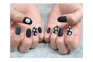 ネイル NAIL Salon IP所属・長谷川 奈緒美のネイルデザイン