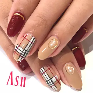 ネイル 🩵NORIKO 上品ネイルが得意🩵のネイルデザイン