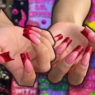 ネイル 個性派NANA ネイルのネイルデザイン