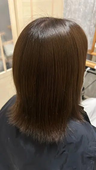 セミロング カラー ♣️似合わせカット 艶髪カラーYUUGAのヘアスタイル