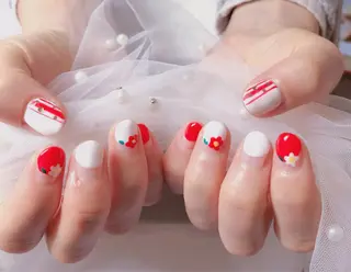 ネイル マジックミラー所属・マジック ミラーのネイルデザイン