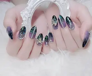 ネイル Hanaai Salon新宿店のネイルデザイン