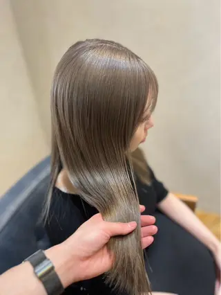 ロング カラー newi大分/ 磯部栞里のヘアスタイル