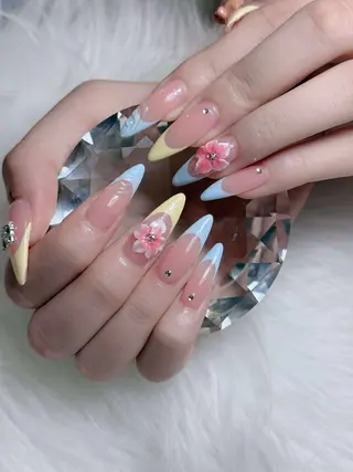ネイル Lumi Nail 新大久保3‘のネイルデザイン