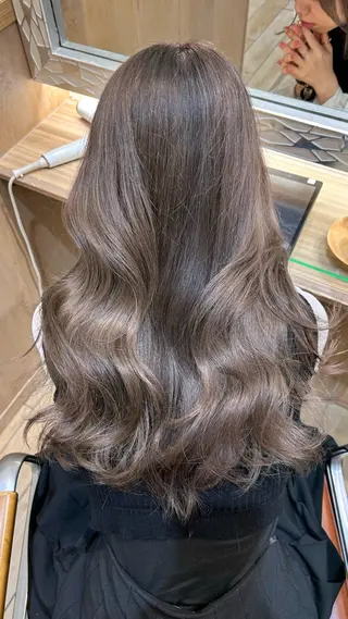 ロング カラー 艶カラー/ よしみ🥣のヘアスタイル