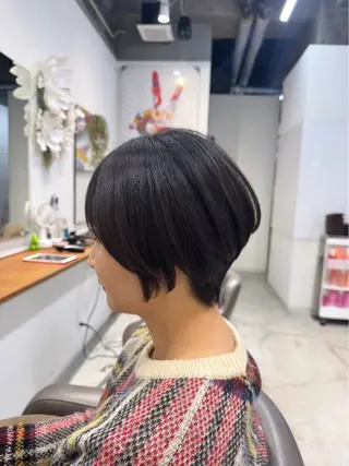 ショート HAIR LOUNGE Run Ways所属・Shiho 🦋 ／透明感カラーのヘアスタイル