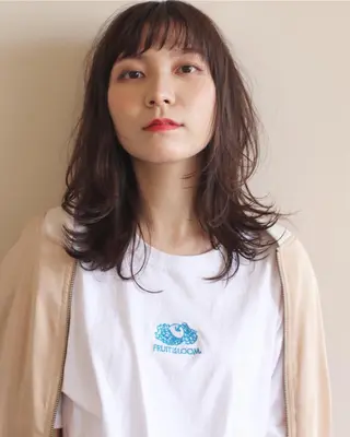 セミロング FILMS.所属・FILMS. (フィルムス)のヘアスタイル