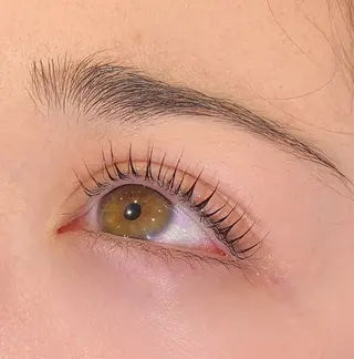 マツエク・マツパ 日比野 紅杏のヘアスタイル