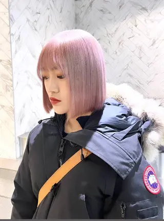 ショート karin💋海外 バタフライカットのヘアスタイル