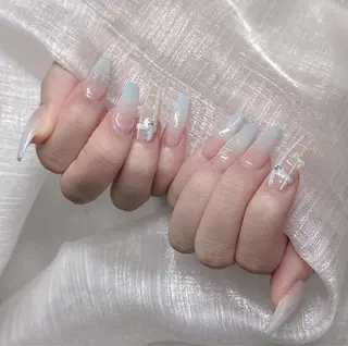 ネイル Lee Nailsのネイルデザイン