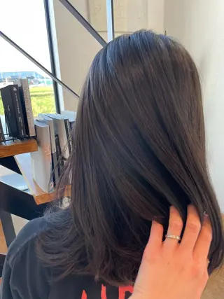 セミロング カラー SANDRO所属・SANDRO eno☺︎のヘアスタイル