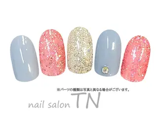 ネイル 中島 実穂のネイルデザイン