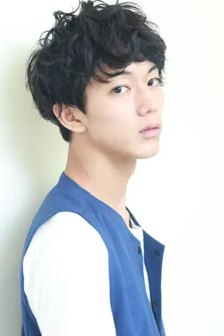 ショート カラー パーマ ヘアアレンジ メンズ 【ツヤ髪美容師】 ツダケイスケのヘアスタイル