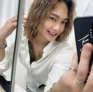 ロング ヘアアレンジ ネイル マツエク・マツパ メンズ カラー パーマ キッズ アイブロウ ライトビューティー 銀座店のエステ・リラクイメージ