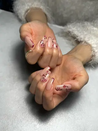 ネイル 🐈‍⬛ Minamiのネイルデザイン