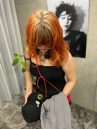 ロング カラー shiba tomomiのヘアスタイル