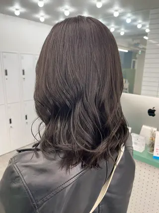 ミディアム カラー 🌿新木 彩加🌿のヘアスタイル