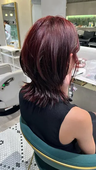 ミディアム カラー 新宿/アシスタント AiNAのヘアスタイル