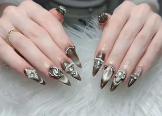 ネイル Lenie Nail Salonのネイルデザイン