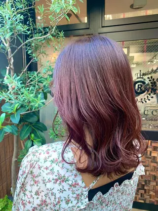 ミディアム カラー いけだ　ひかり ハイライトくびれヘアのヘアスタイル