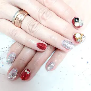 ネイル 柘植 祐子のネイルデザイン