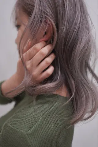 ロング カラー 💛🤍U too e’s 鎌倉🧸のヘアスタイル