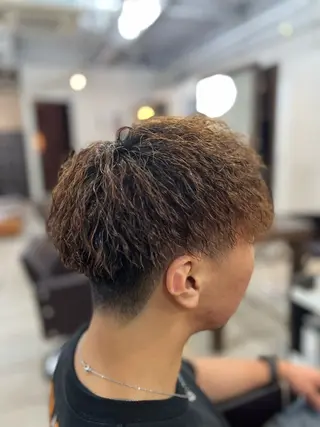 パーマ メンズ カ レラのヘアスタイル