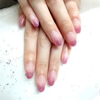 ネイル 柘植 祐子のネイルデザイン