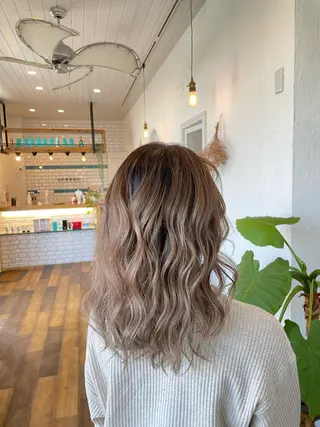 セミロング カラー 🌸小掛🌸 豊橋外国人風カラーのヘアスタイル