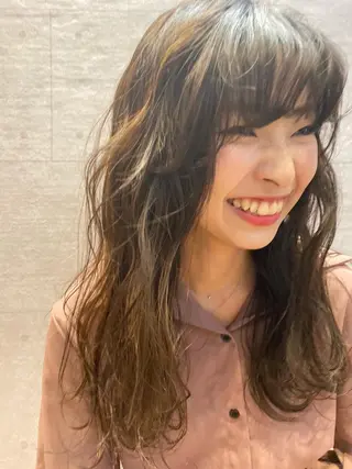 ロング カラー La  SHE's 天王寺店所属・マルヤマ リナのマツエク・マツパデザイン